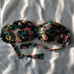 Skye || Floral Bikini Top